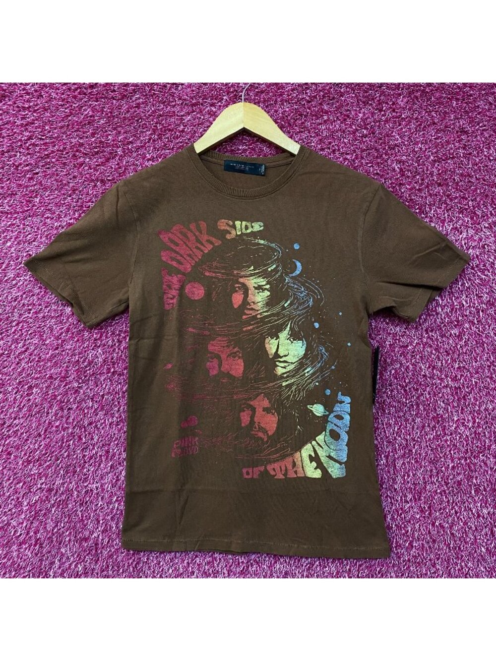 Pink Floyd Dark Side Of The Moon Faces Vintage Style T-Shirt Extra Small